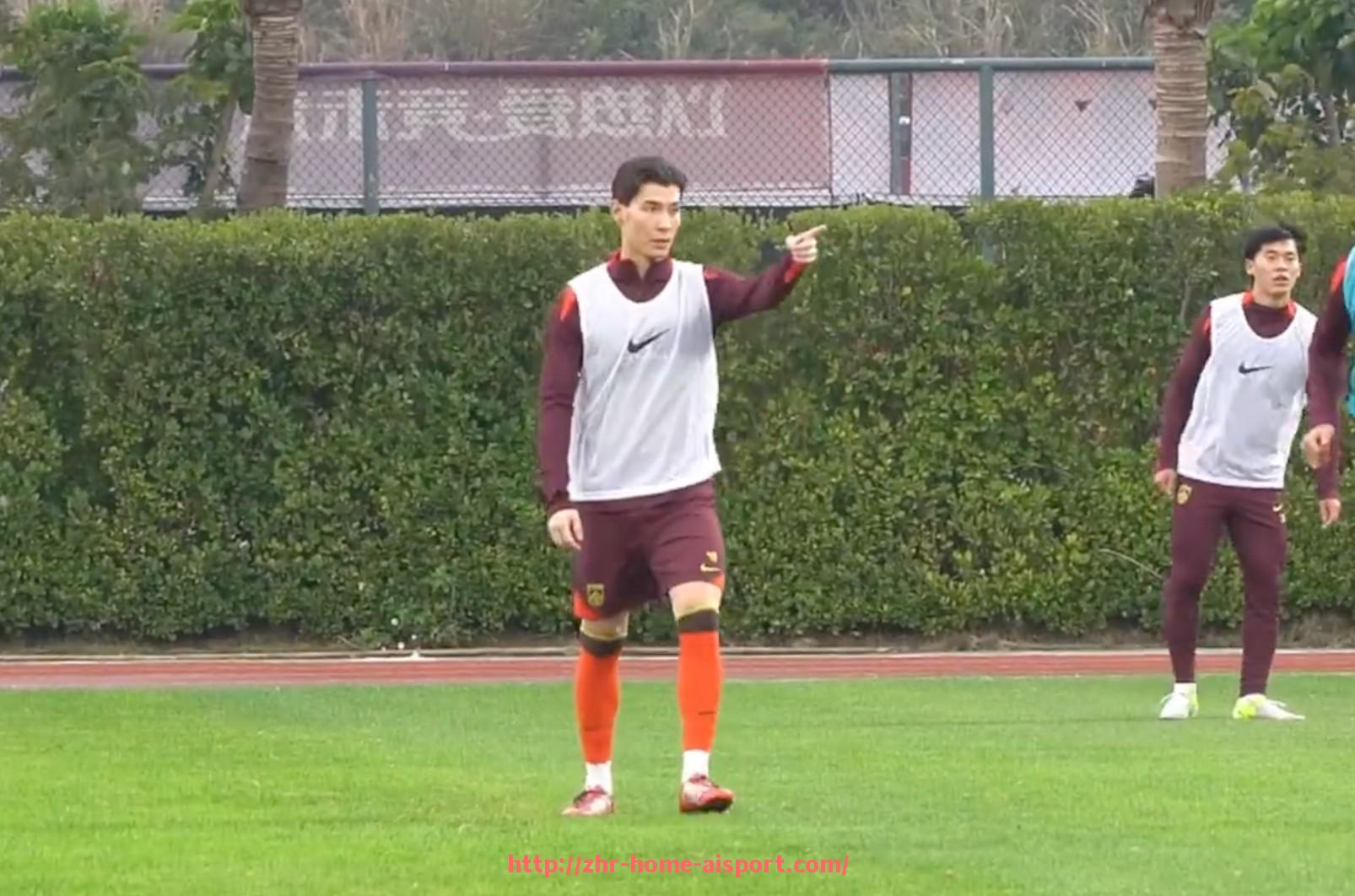 爱体育-世俱杯换人策略演化回顾:从替补战术到临场调整