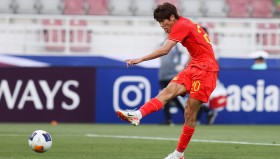 爱体育-法甲联赛最佳防守阵容盘点及球员表现解析